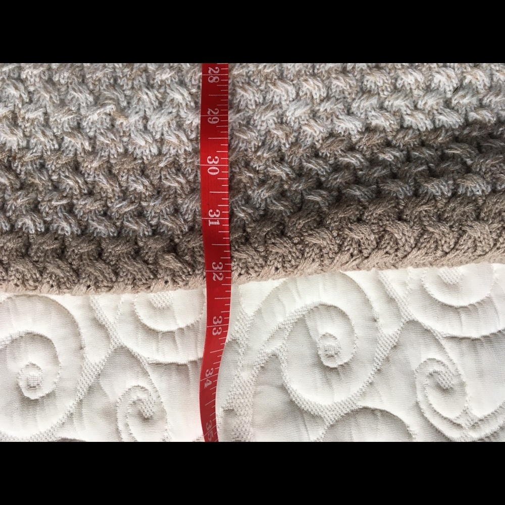 ⭐️Calvin Klein knit scarf⭐️ - Picture 4 of 5
